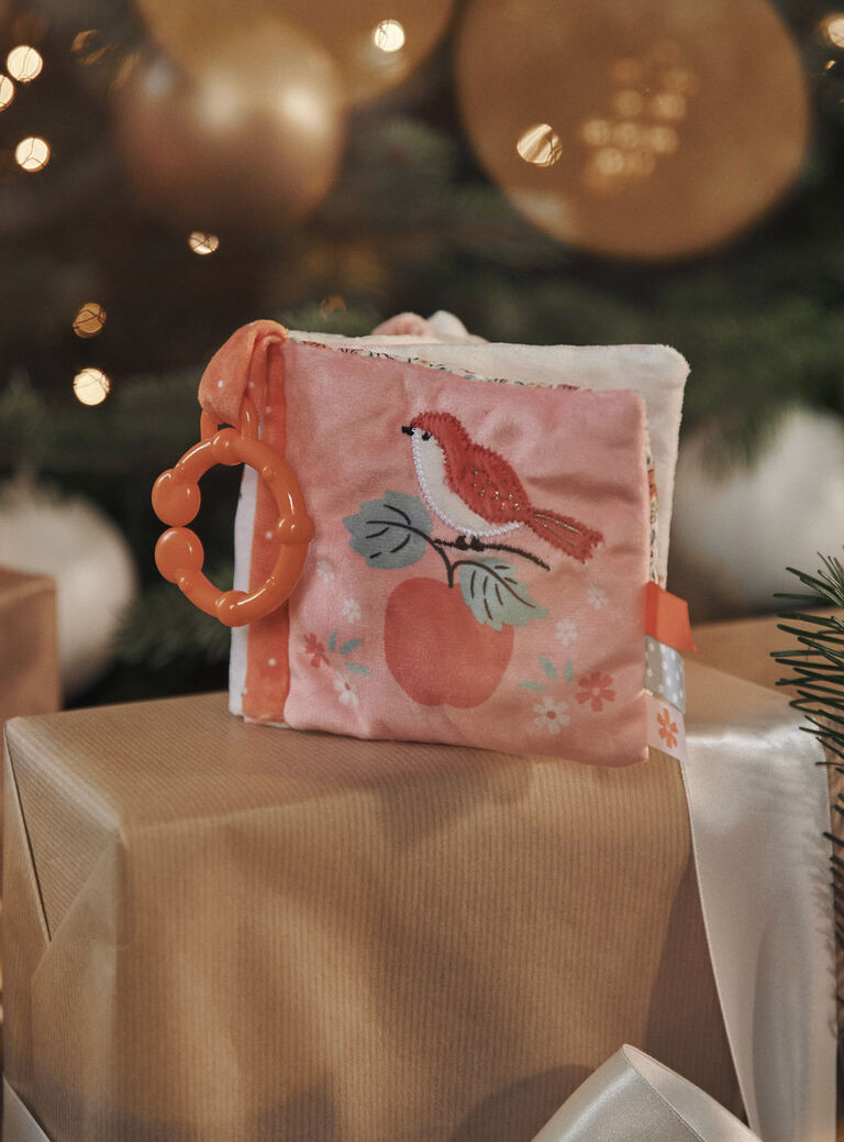 Pink and yellow activity book SMAFA0061BOOKBB / 23J78252DOA099