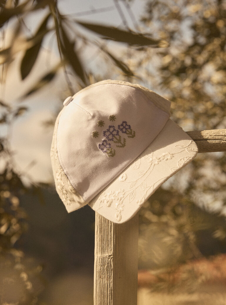 Off white HAT MLEKSETTE / 25E4PFO1CHA001